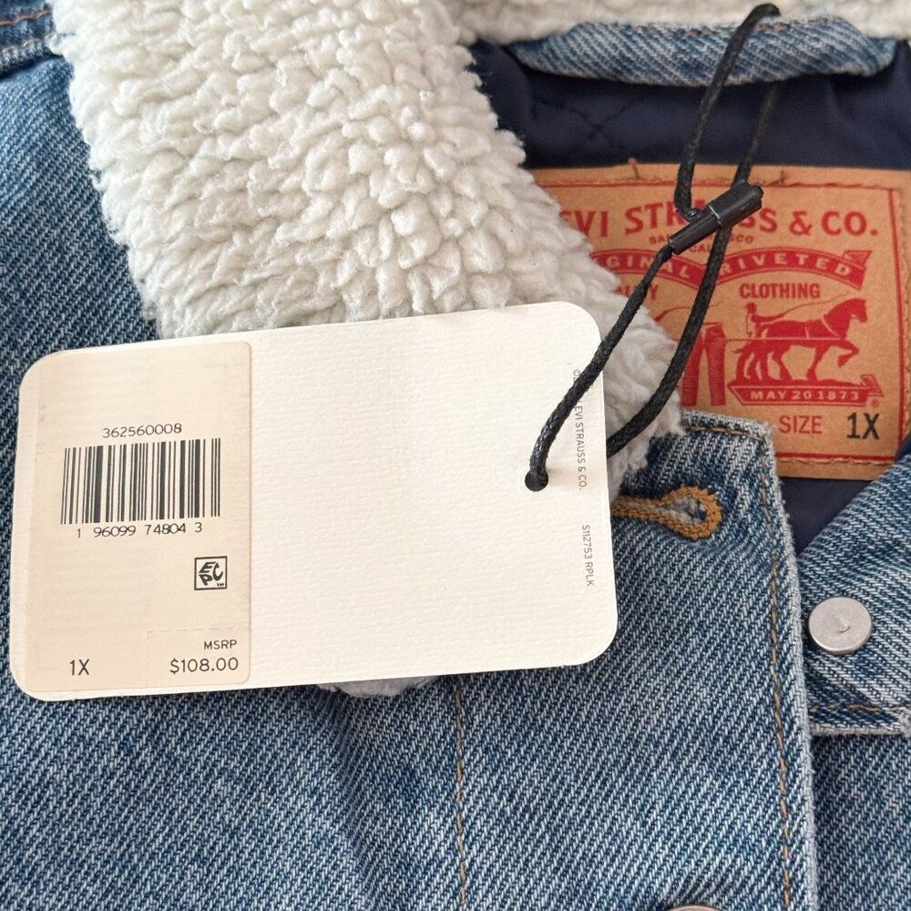 Levi's NWT Sz 1X Light Wash Sherpa Trucker Plus Denim Jean Jacket- Runs Small - Picture 4 of 16